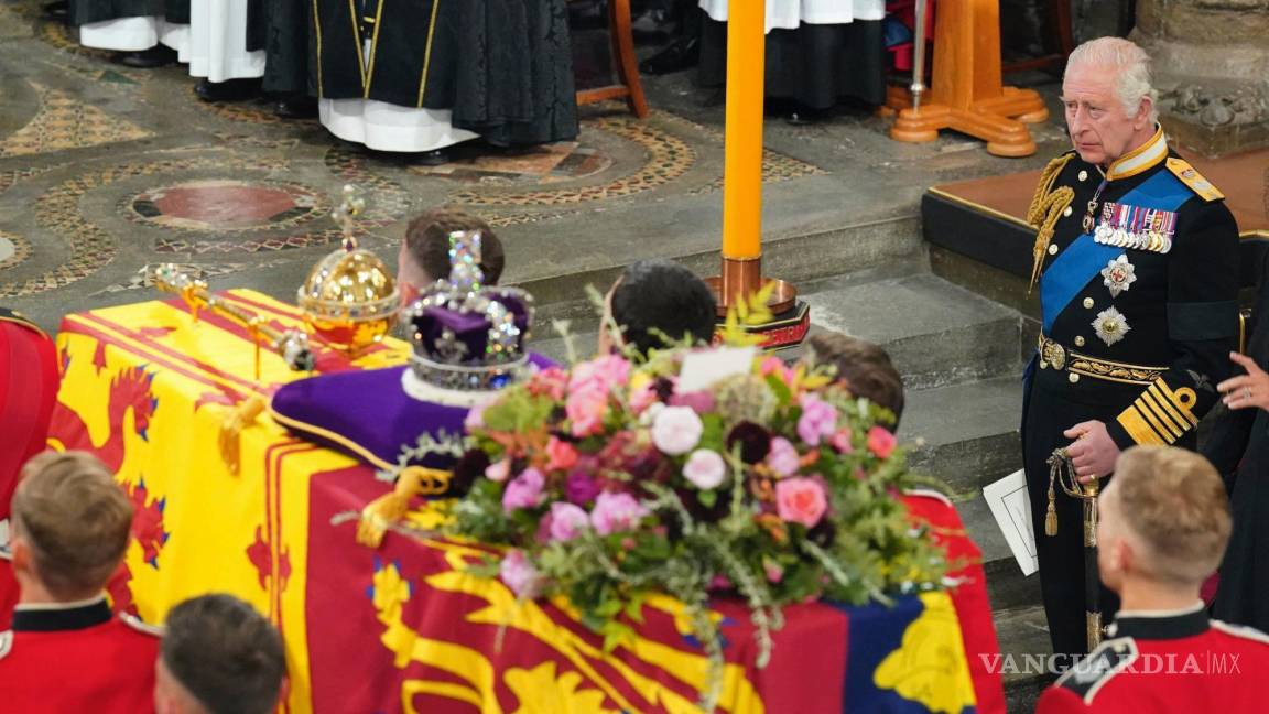 $!El rey Carlos III asiste al funeral de la reina Isabel II en la Abadía de Westminster, en el centro de Londres.