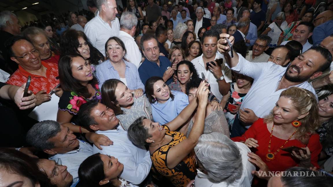 $!Xóchitl Gálvez durante su visita a Saltillo, Coahuila.