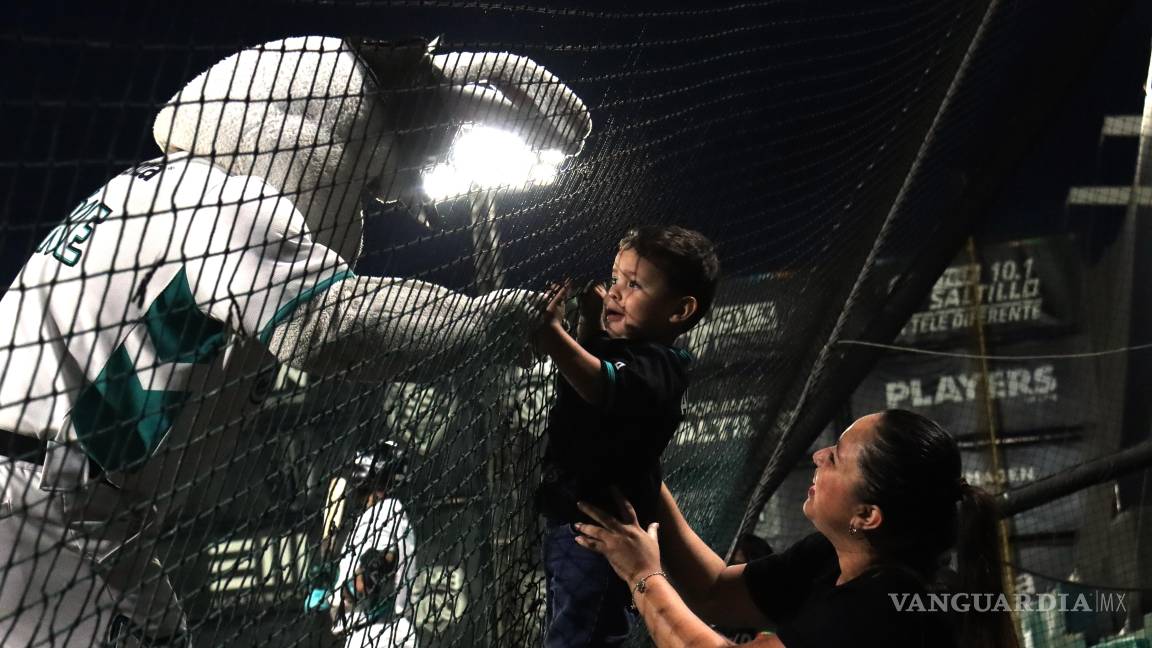 $!Como cada partido, la afición nunca dejó de mostrar su apoyo.