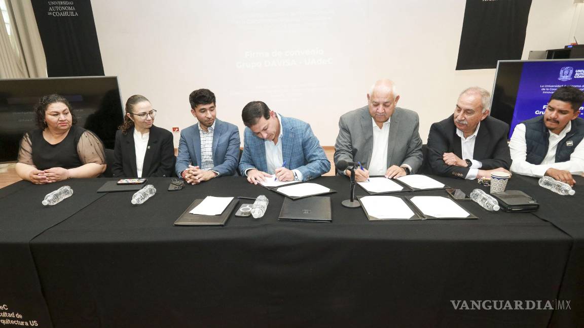 UAdeC y Grupo Davisa fortalecen la educación dual con nuevo convenio de colaboración