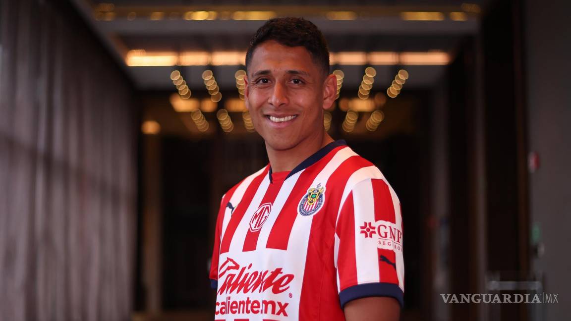 ¡Por fin! Luis Romo es, oficialmente, nuevo jugador de Chivas para el Clausura 2025