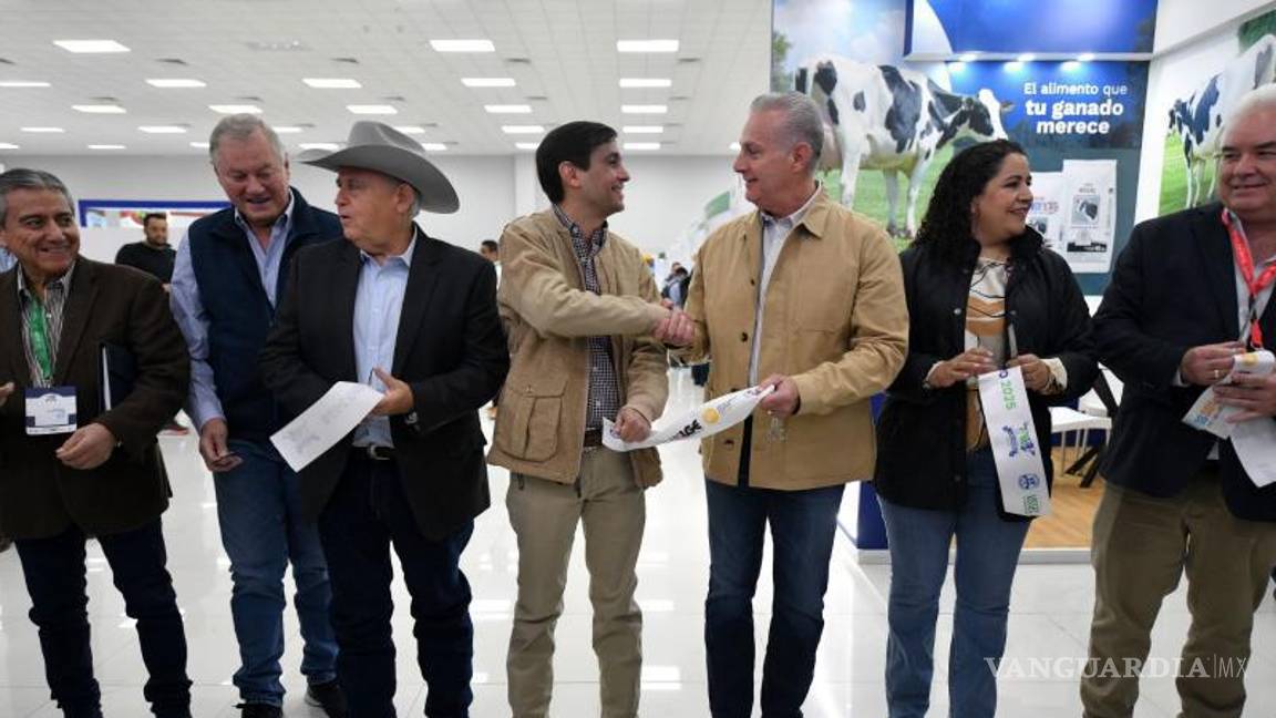 $!En el Centro de Convenciones de Torreón se confirmó la asistencia de 340 personas.