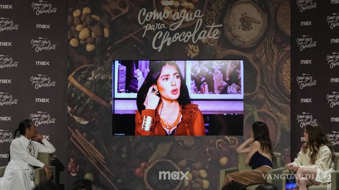 Salma Hayek y el elenco de ‘Como agua para chocolate’ revelan secretos de cocina