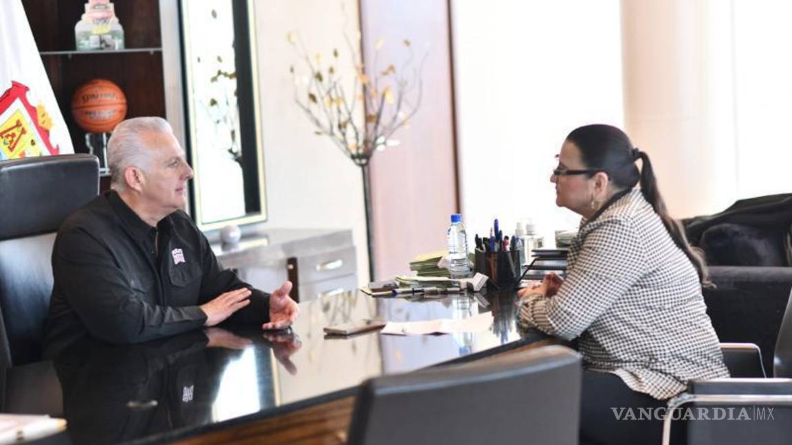 $!Las obras de carácter cultural se relacionan con un mensaje de que Torreón, después de figurar entre las cinco ciudades más inseguras del mundo, es ahora la más segura del país.