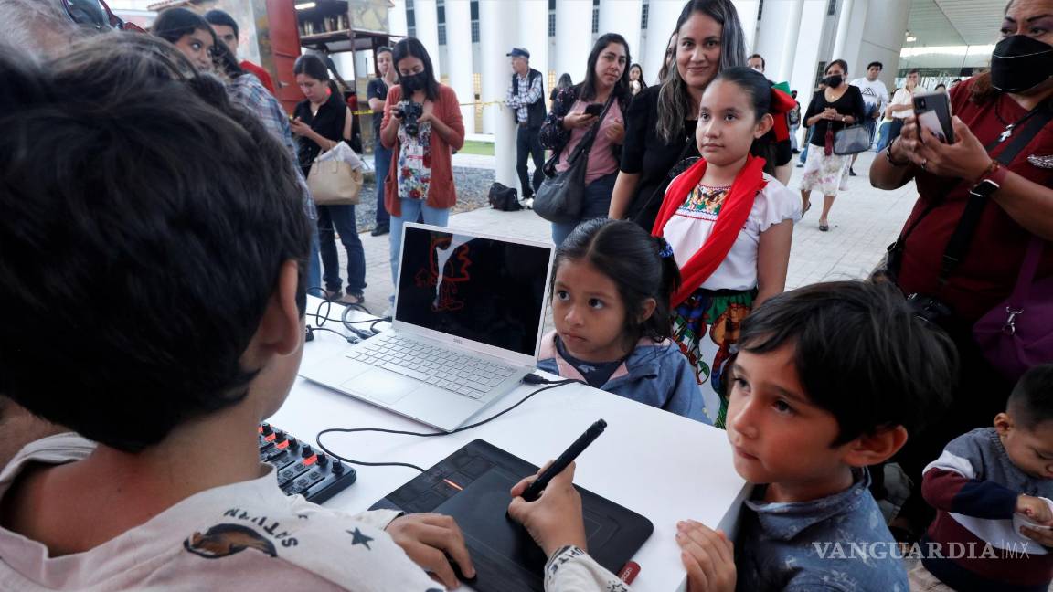$!Con fusión de ilustración y música concluye la Feria Internacional del Libro Coahuila 2022