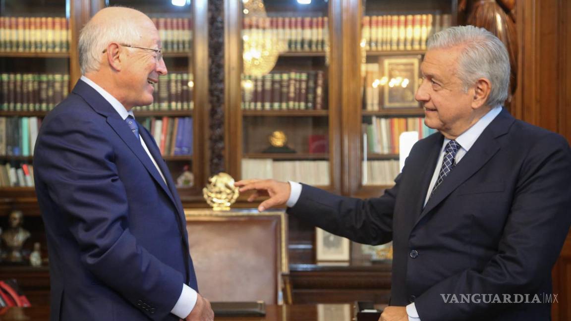 ‘Es una gente de lo mejor’; AMLO defiende a Ken Salazar tras artículo de NYT