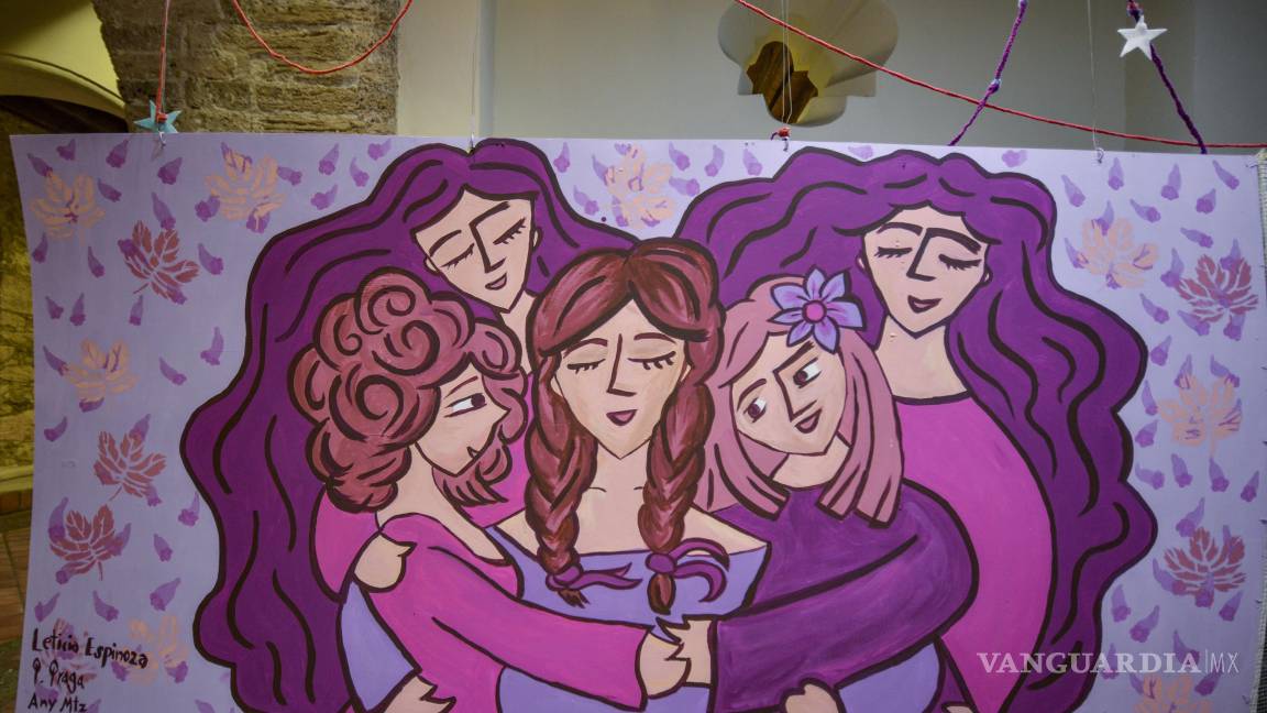 Plasman ‘Futuros posibles’ en mural feminista coordinado por el colectivo RUMA en Saltillo