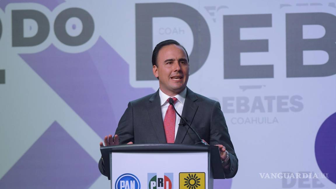 Debate Coahuila: Promete Manolo modernizar el transporte de Saltillo