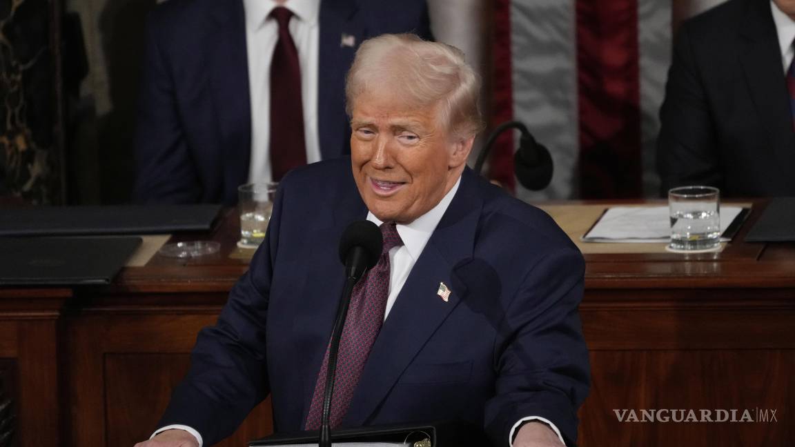 $!El presidente Donald Trump mantuvo ayer los aranceles, aunque su gabinete adelantó que este miércoles se puede llegar a un acuerdo.