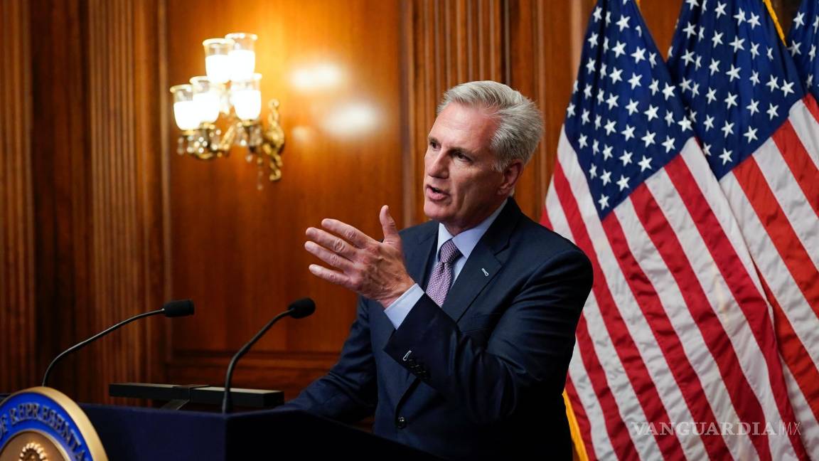 $!Kevin McCarthy se las había ingeniado para mantener al partido unido durante nueve meses al presentar una postura desafiante hacia el resto de Washington