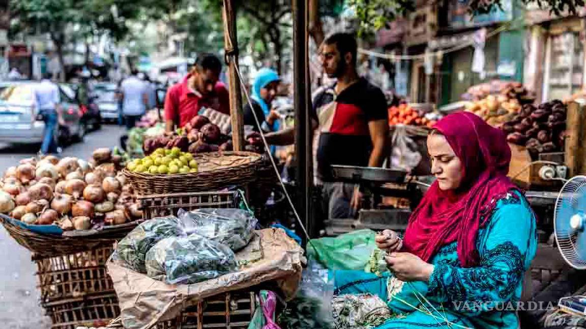 El 71% de las mujeres en los países árabes no tiene cuenta de banco ni usa dinero en el celular
