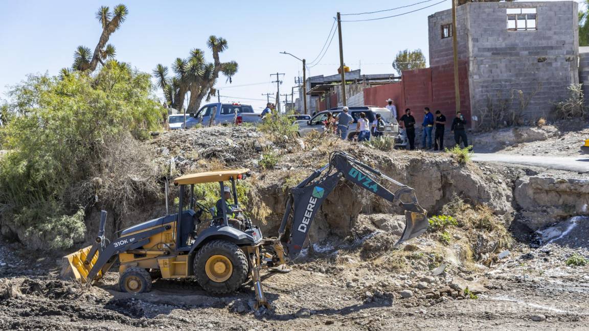 $!Saltillo: arrancan trabajos de puente vehicular en antiguo camino a General Cepeda