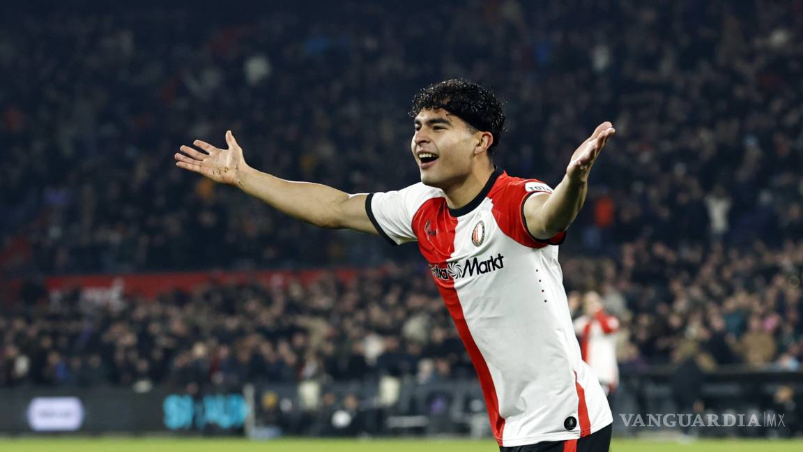 Stephano Carrillo anota su primer gol con el Feyenoord, ¿por qué no fue válido?