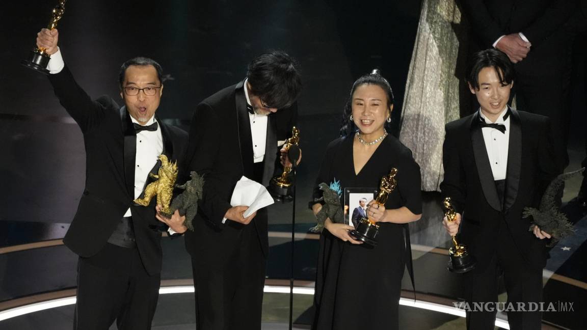 Godzillla ‘destruye’ los Premios Oscar y se lleva la categoría Mejores Efectos Visuales