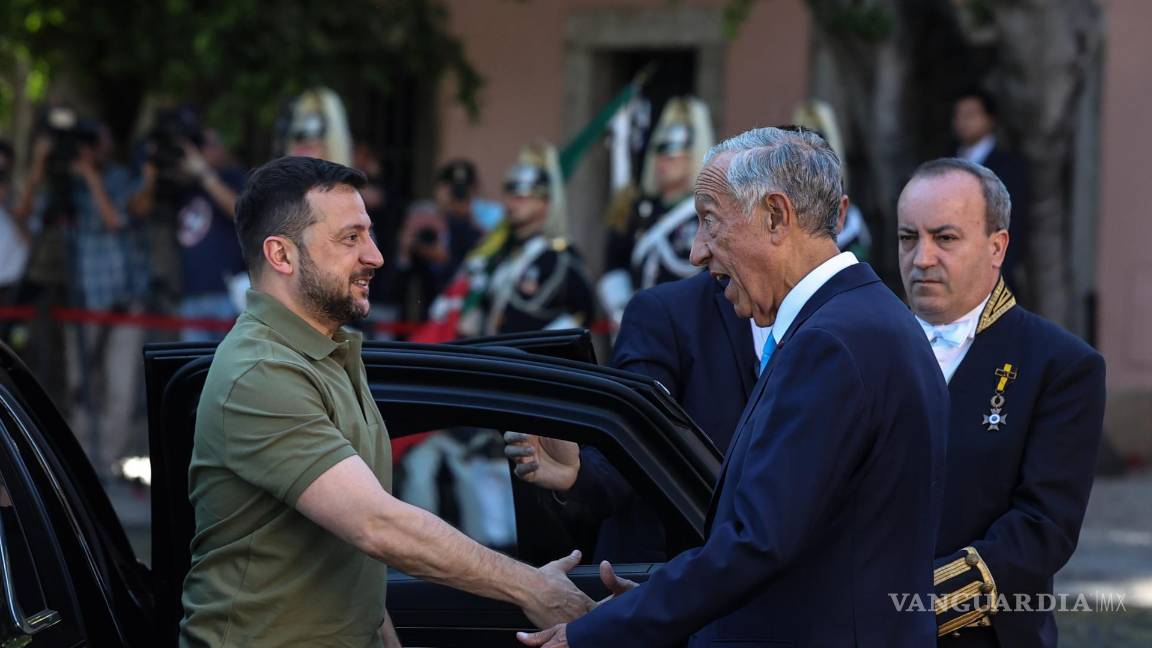 $!Luego de dejar Bélgica, Volodimir Zelenski se dirigió a Lisboa, Portugal, donde fue recibido por el presidente Marcelo Rebelo de Sousa.