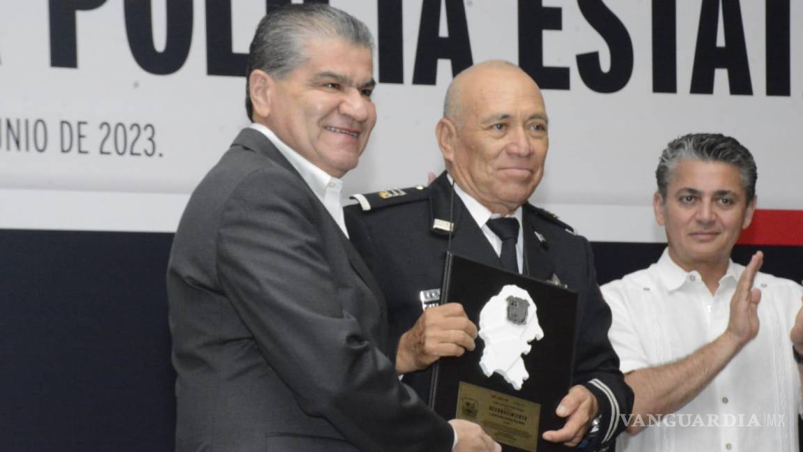 Honra Gobierno de Coahuila a policías heridos y con más antigüedad