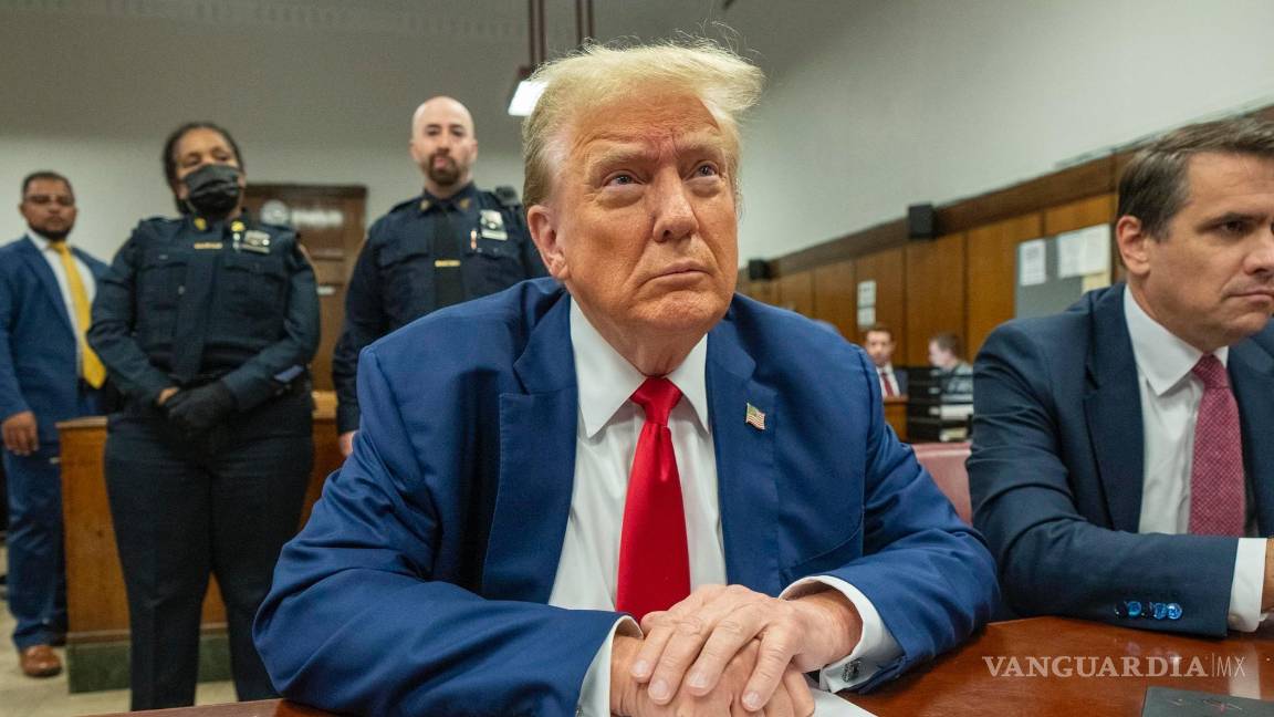 $!Una orden mordaza prohíbe a Donald Trump comentar públicamente sobre testigos, miembros del jurado y algunas otras personas relacionadas con el asunto.