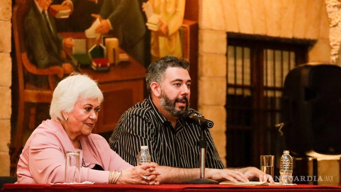 $!El Centro Cultural Vito Alessio Robles organizó una charla entre Mercedes Murguía y Américo Pugliese para hablar sobre los inicios de este mural.