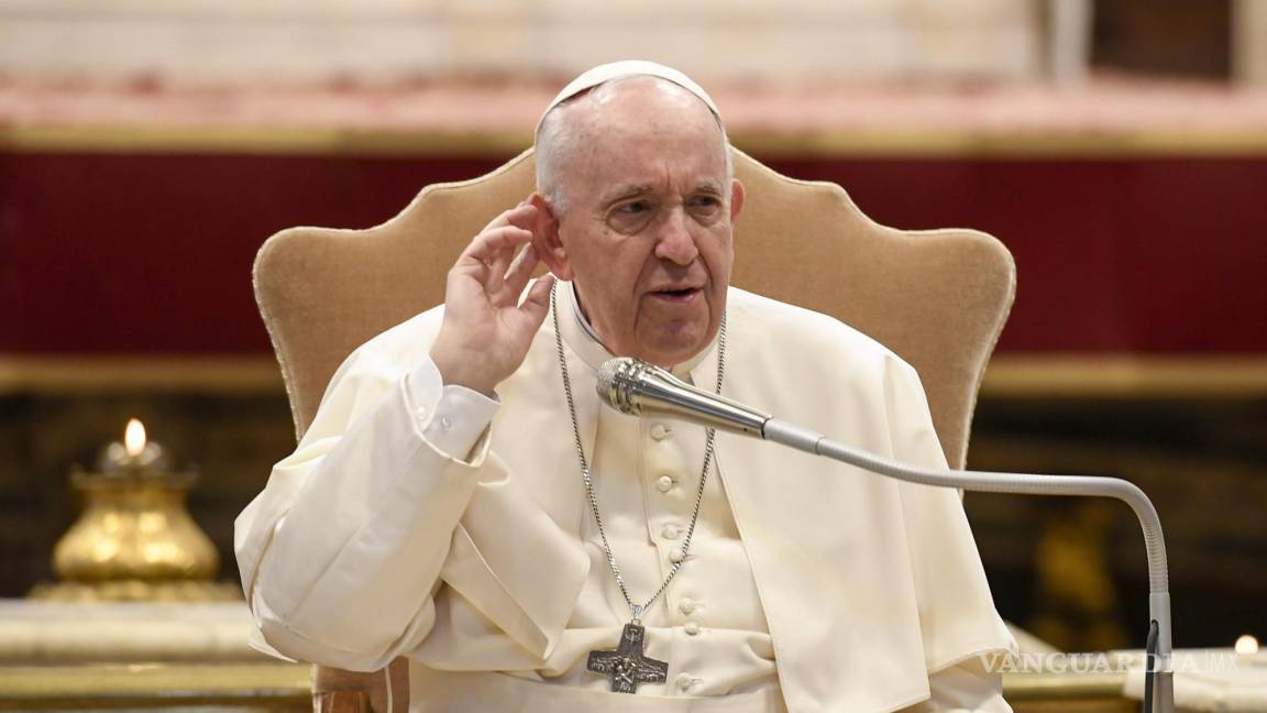 Promulga el papa Francisco la nueva Constitución que reforma el Gobierno de la Iglesia