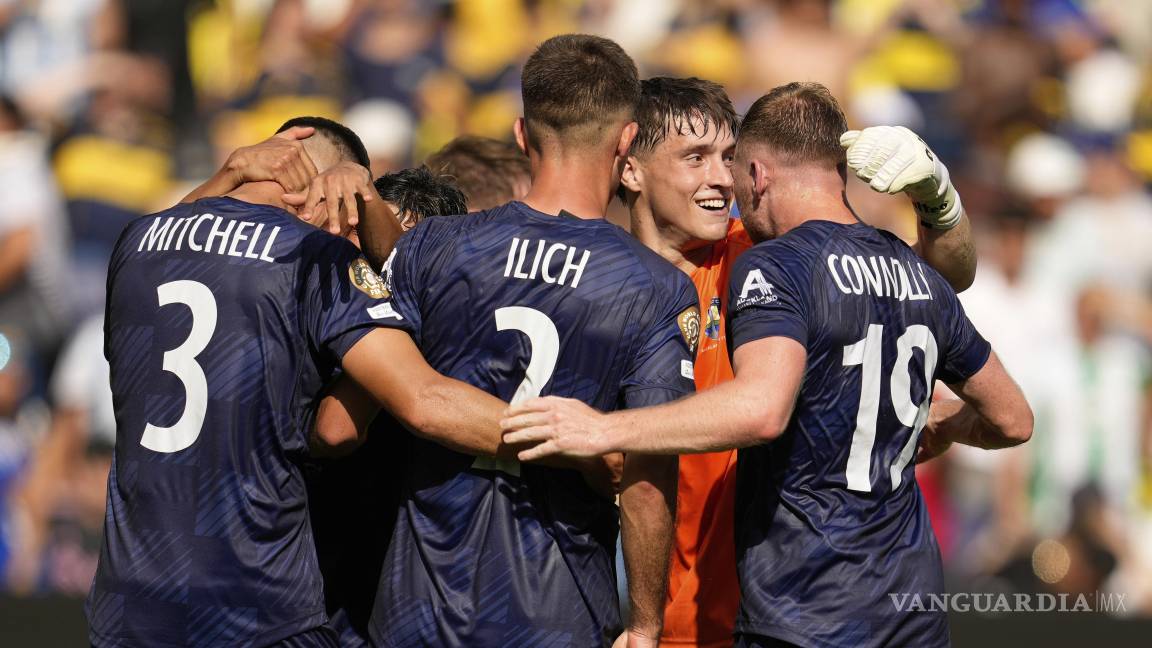 Limpiador de albercas, presente en la cancha, en el Mundial de Clubes