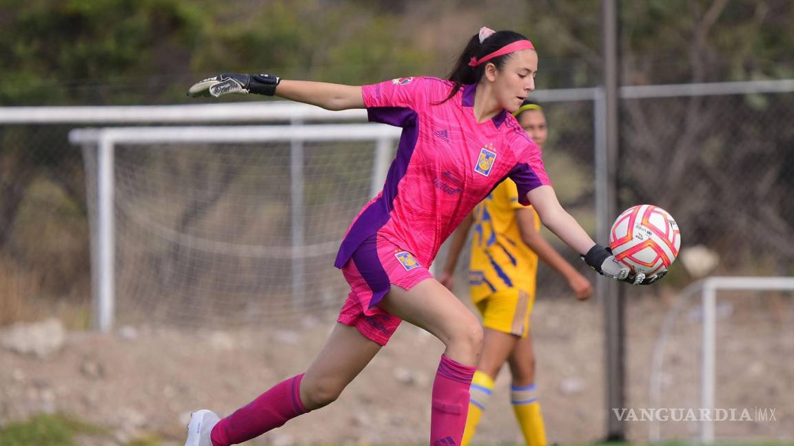 Mariángela vuelve a brillar con Tigres Femenil