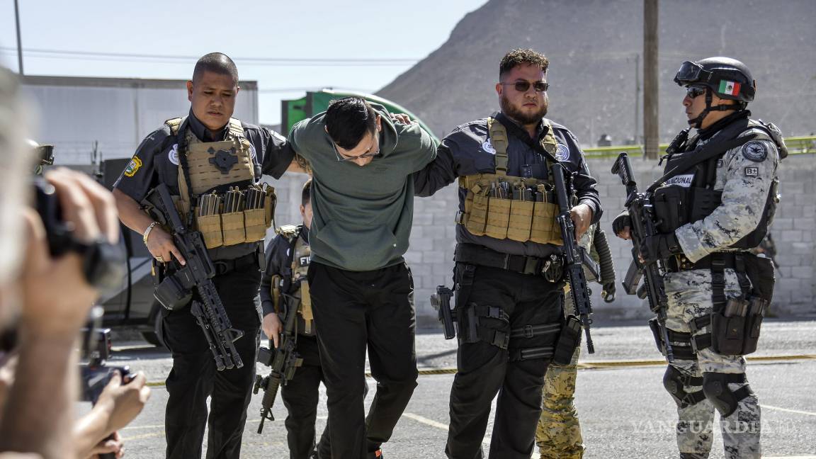 $!Las autoridades lograron el mismo día de los hechos a Salvador, acusado del asesinato de Elizabeth, en Saltillo.