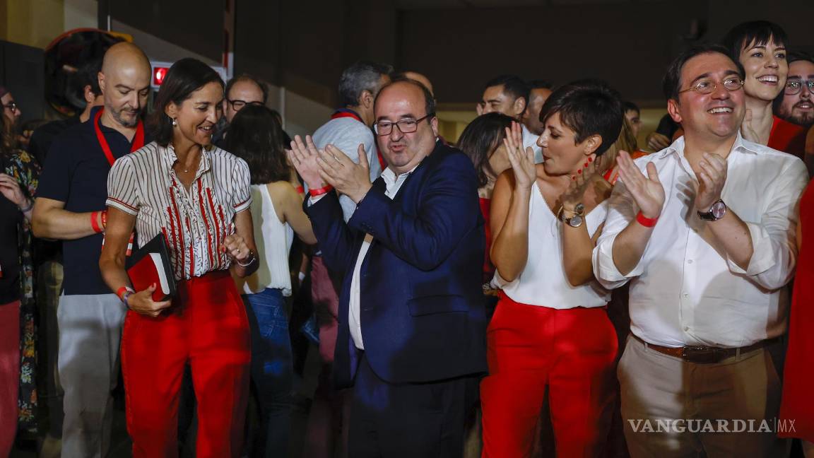 $!MADRID,Los dirigentes socialistas Reyes Maroto (i), Miquel Iceta (2i), Isabel Rodríguez (2d) y José Manuel Albares (d), en la sede del PSOE.