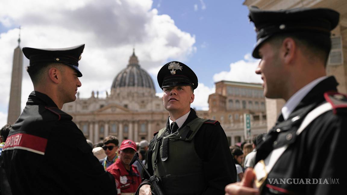 $!Policías, carabineros y agentes de tráfico se sumarán a al menos 1,500 soldados para hacer vigilancia durante el funeral del Papa Francisco.
