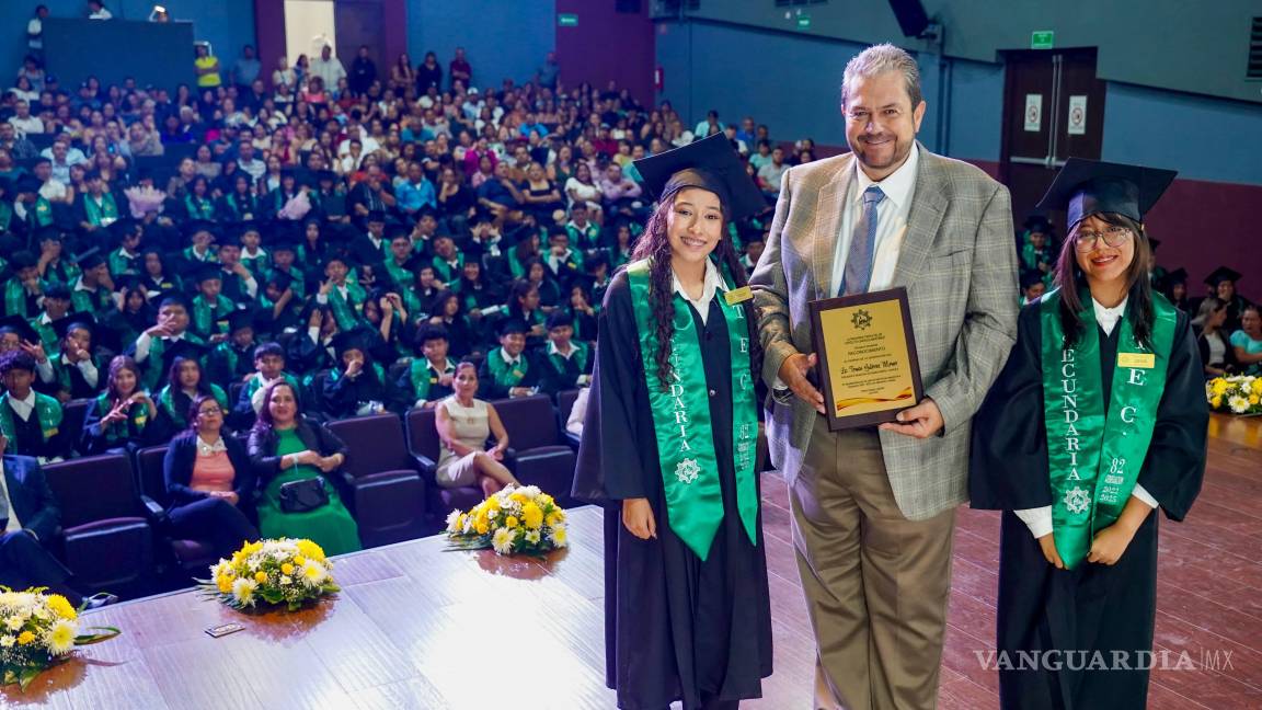 Refrenda alcalde de Ramos Arizpe compromiso con la educación