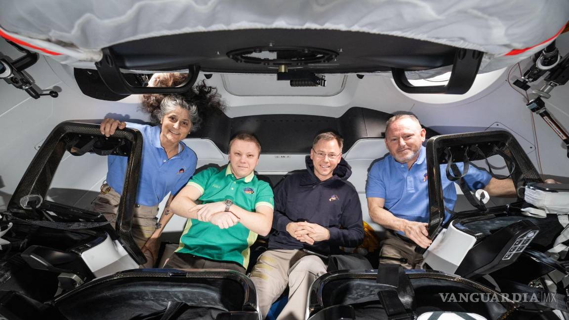 $!Los astronautas de la NASA Nick Hague, Suni Williams y Butch Wilmore, y el cosmonauta de Roscosmos Aleksandr Gorbunov viajan hacia la Tierra.