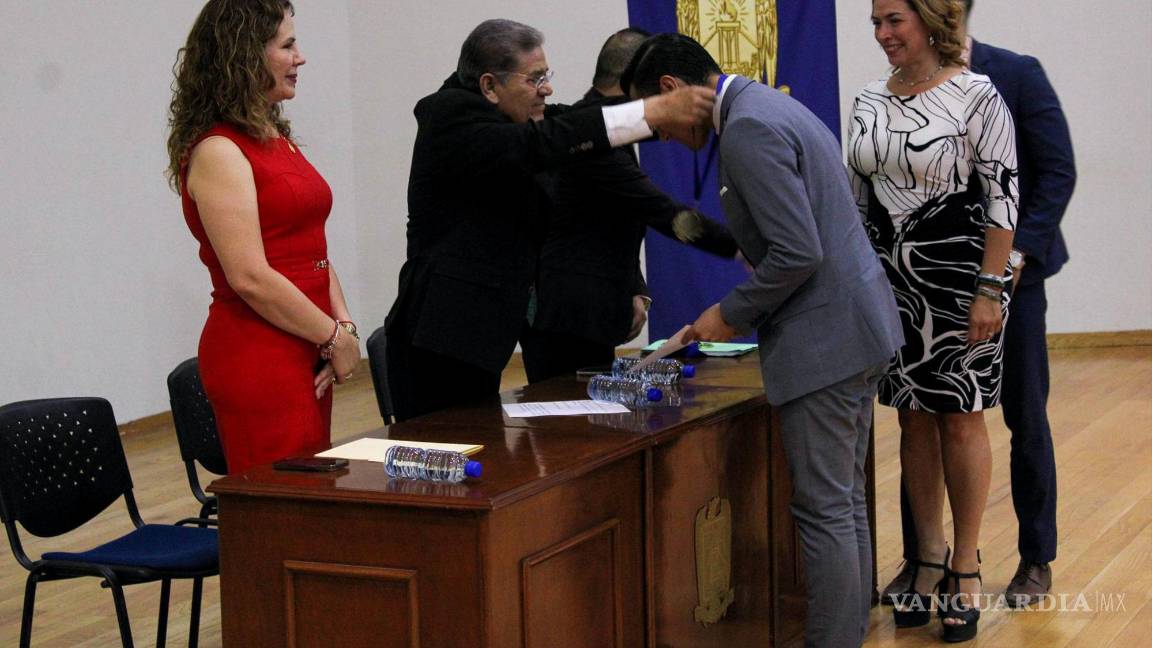 $!34 estudiantes fueron galardonados con la Medalla a la Excelencia.