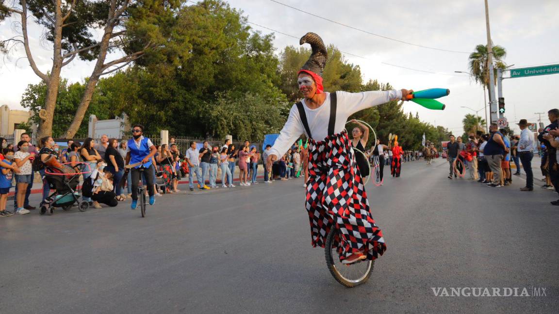 Con desfile da inicio la FiestaInternacional de las Artes Saltillo 2022; hasta el 25 de julio