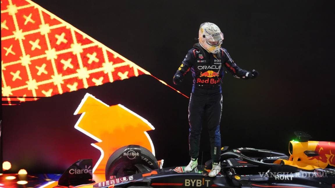 ¡Continúa la pesadilla de Checo Pérez! El mexicano abandona la carrera y Verstappen se corona en el GP de Qatar