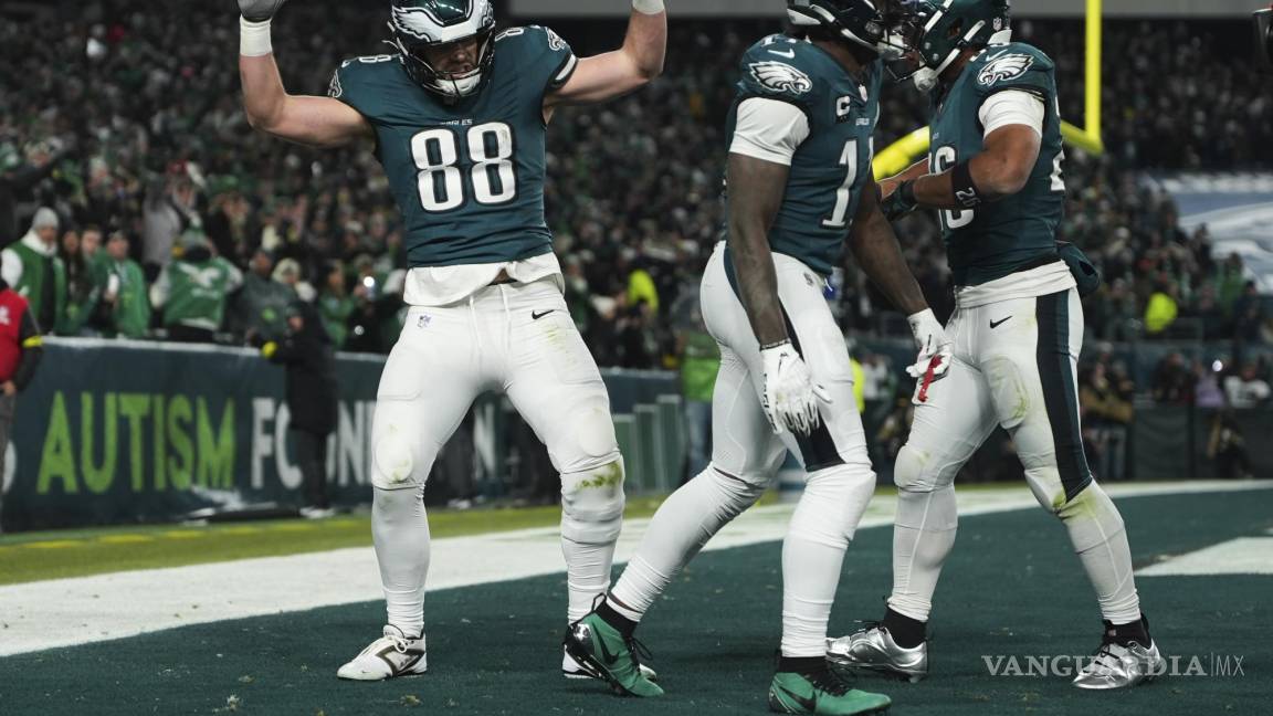 Eagles avanza a la Ronda Divisional con sólida victoria sobre Packers