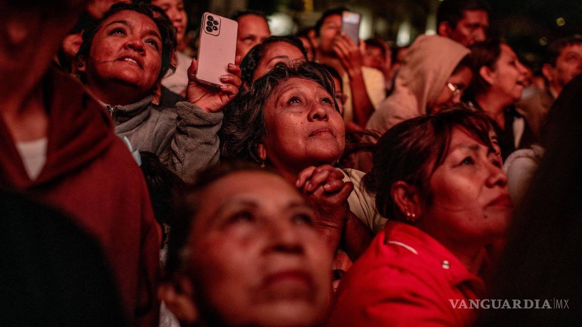 $!Misa celebrada frente a la catedral de Chiclayo, Perú, tras la elección del papa León XIV.