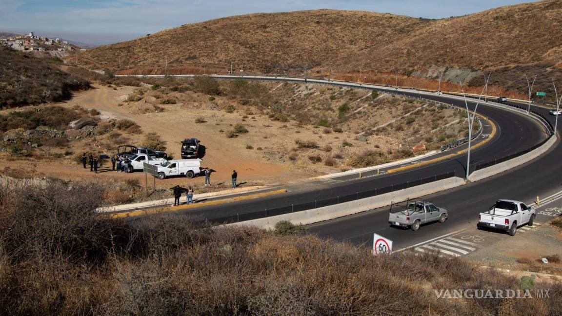 Localizan los cuerpos de dos ejecutados en un auto sobre la autopista Monterrey-Laredo