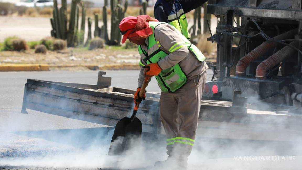 $!Autoridades municipales exhortaron a la ciudadanía a respetar la señalización en zonas de obra para evitar contratiempos y facilitar los trabajos.