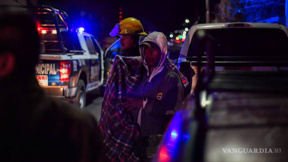 Monclova: Policías y Bomberos buscan personas en situación de calle para resguardarlos del frío