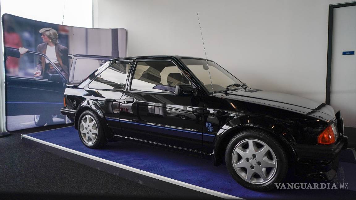 Subastan auto de la princesa Diana en más de 15 mdp