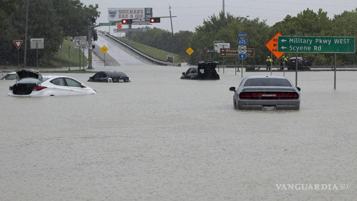 Lluvias torrenciales dejan inundaciones en Dallas