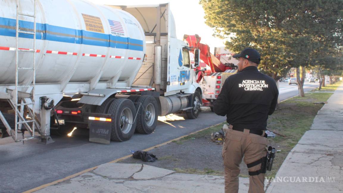 ¡Doble huachicol! Recuperan dos tractocamiones con combustible ilegal, los aseguran en Saltillo