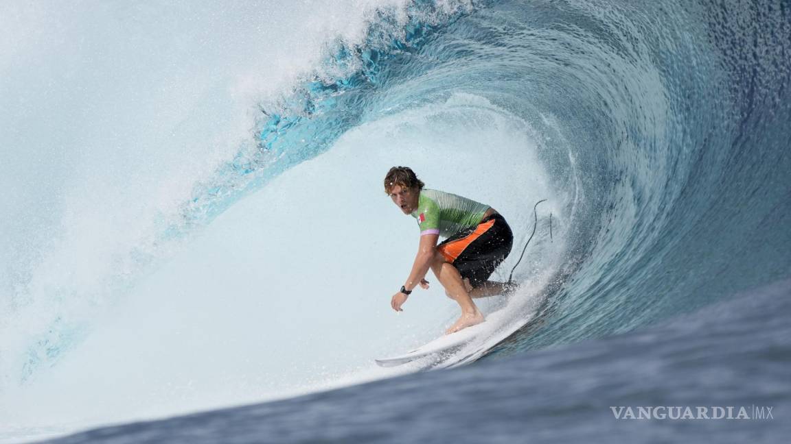 ¡Debut soñado de México en el surf! Alan Cleland Jr. avanza a la siguiente fase en París 2024