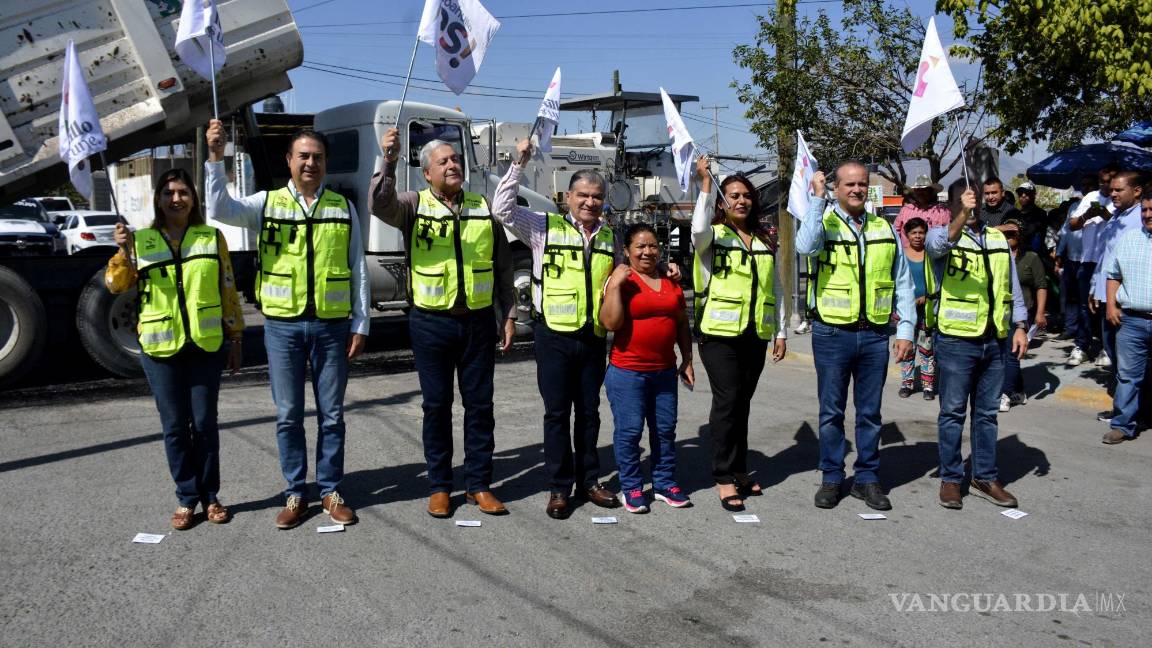 $!Además, el alcalde Fraustro Siller hizo un llamado a las familias a cuidar la educación de sus hijos para aprovechar las oportunidades laborales.