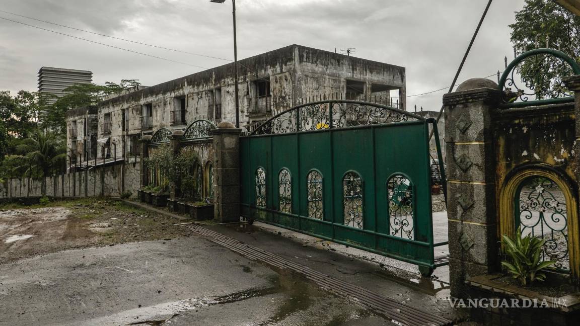 $!Edificios residenciales para los trabajadores de una plantación y fábrica de aceite de palma propiedad de la familia de Terbit Rencana Perangin-angin en Indonesia.