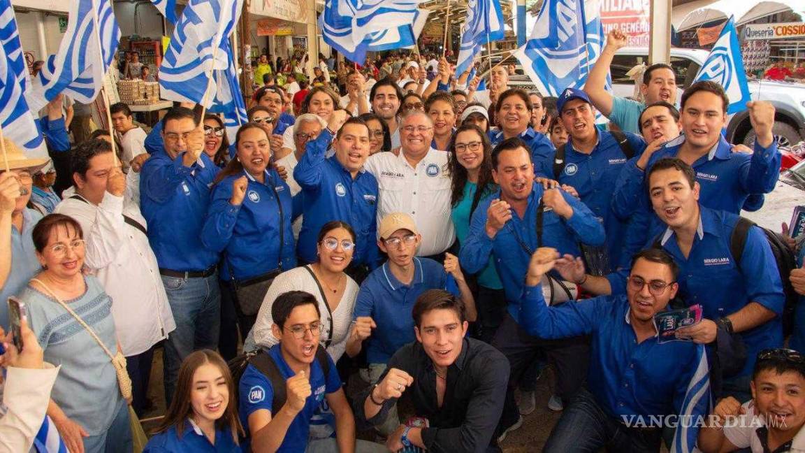 Candidato del PAN por alcaldía de Torreón arranca su campaña en el Mercado Alianza