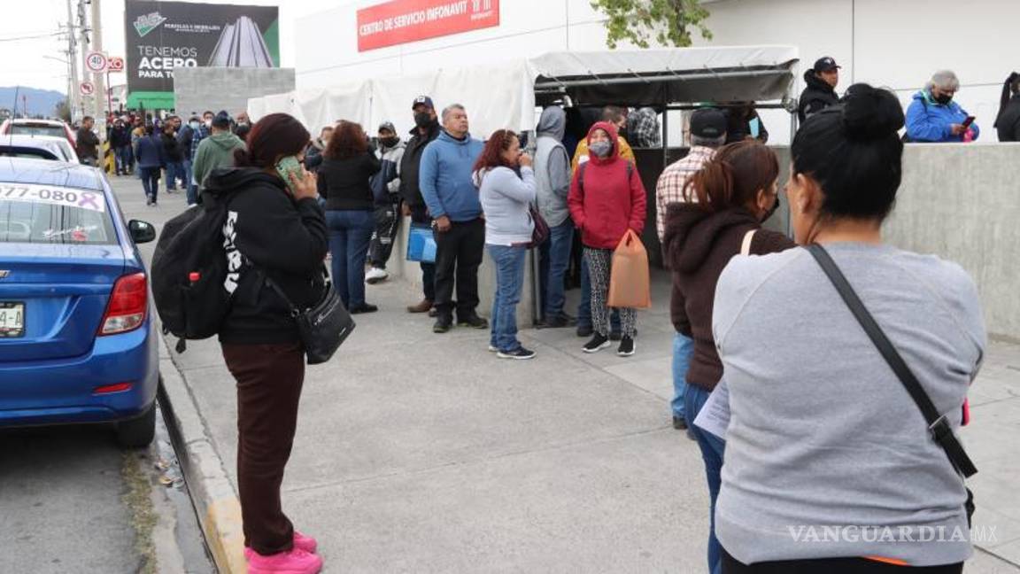 $!El horario de atención del Infonavit en todo el estado es matutino.