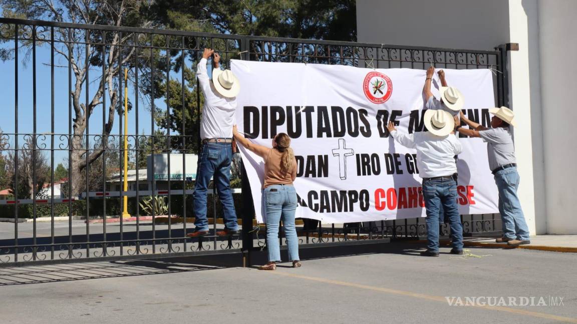 $!Protestan contra presupuesto federal para el campo de Coahuila