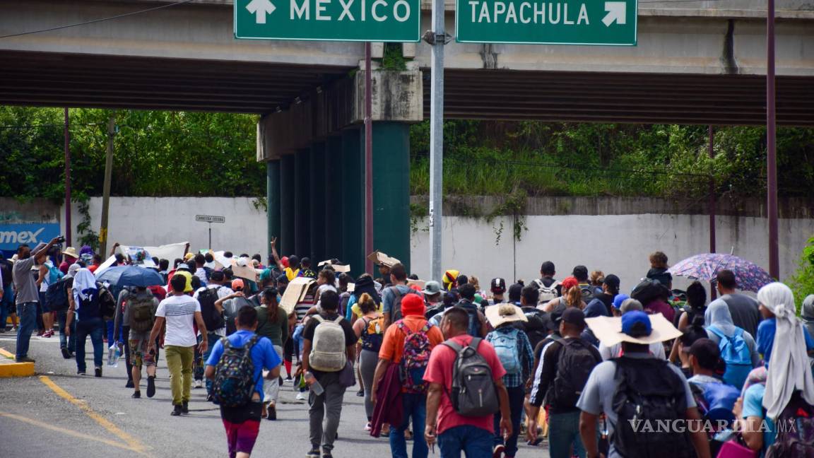 Inicia caravana de más de 2 mil migrantes en Tapachula