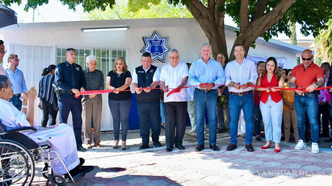 Inaugura Alcade de Torreón nueva caseta de vigilancia en la colonia Ampliación La Rosita