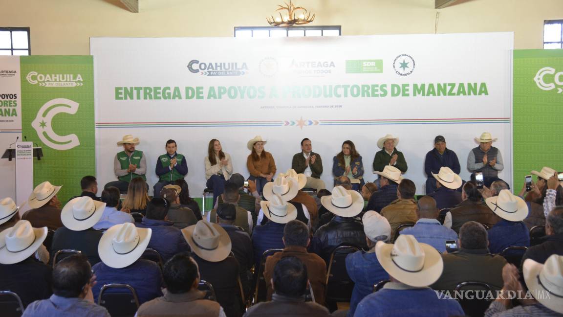 Entrega Gobierno de Coahuila apoyos a manzaneros de Arteaga por 11 mdp